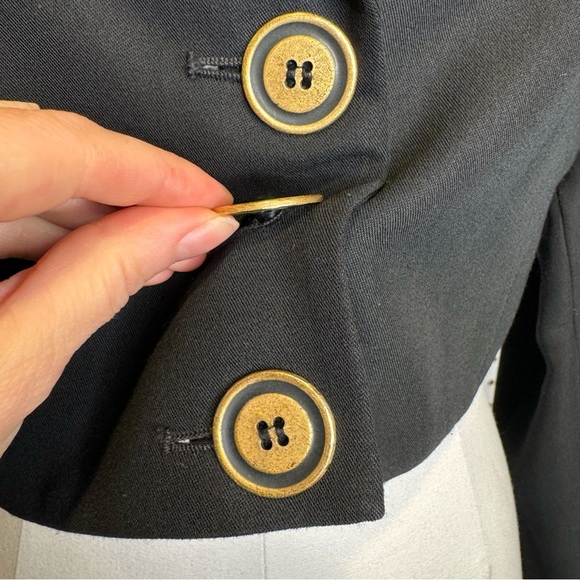 Bebe | Vintage Notch Collar Crop Blazer in Black Sz. 8 - Picture 6 of 12